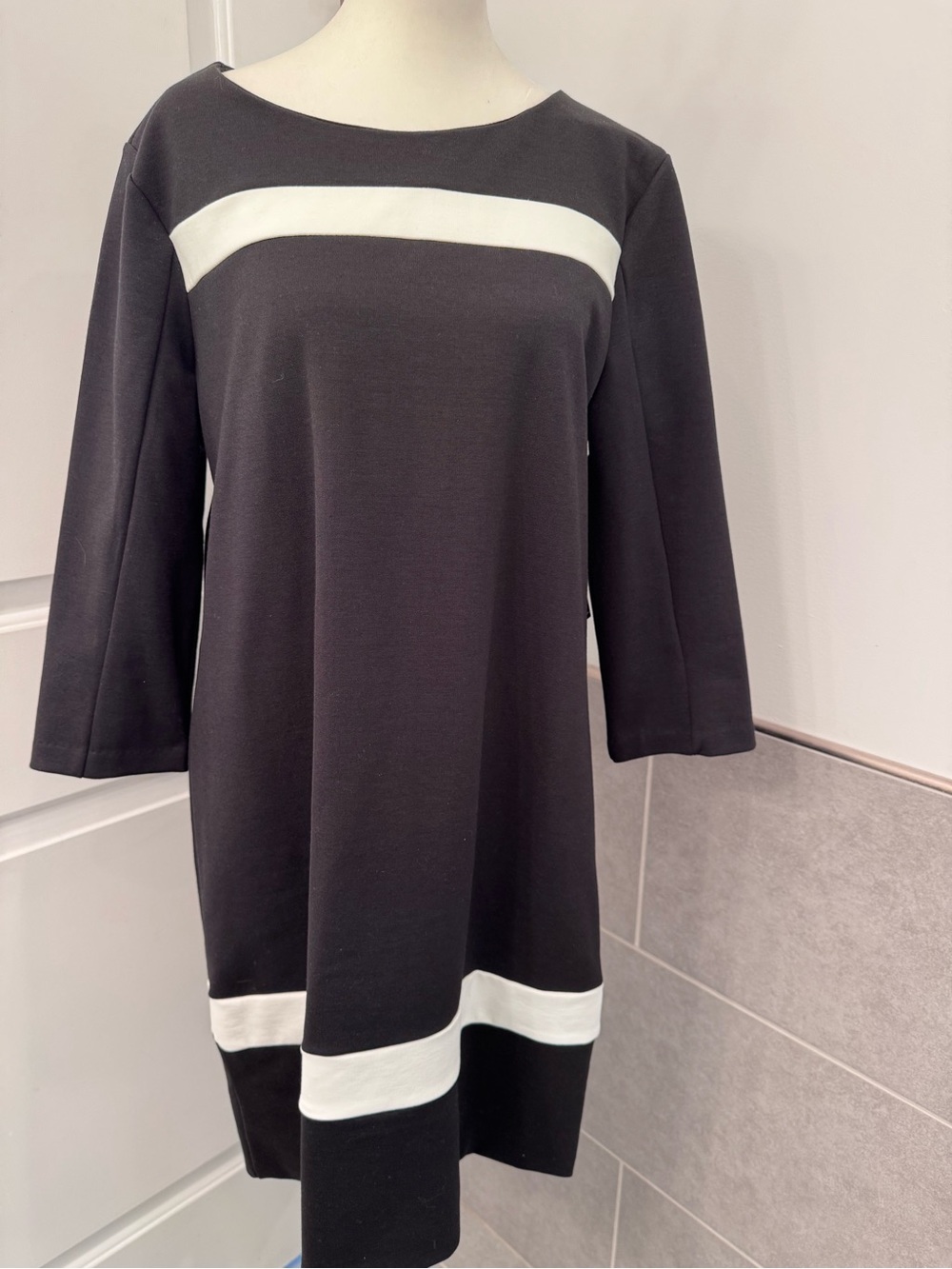 New York & Company Colorblock Shift Dress Black White Mod 3/4 Sleeve Large NWT